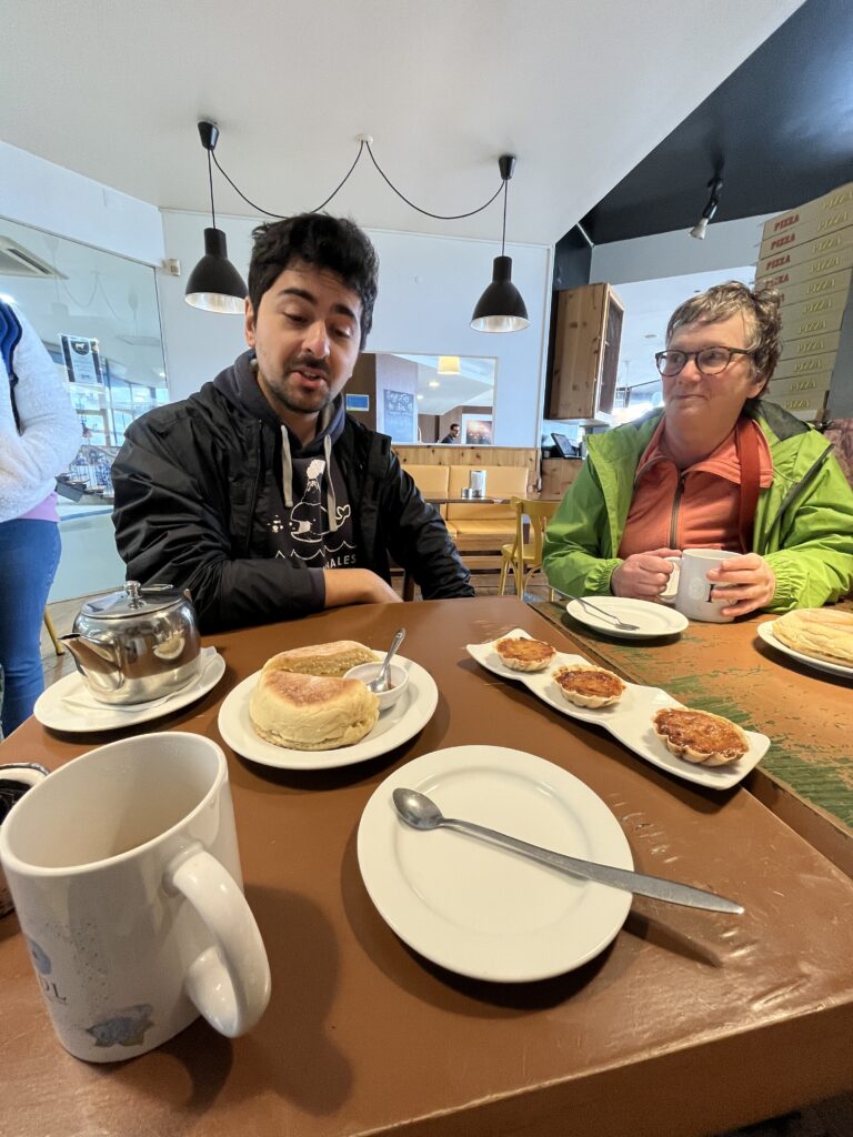 Hungry Whales tour - tea, bread, tarts